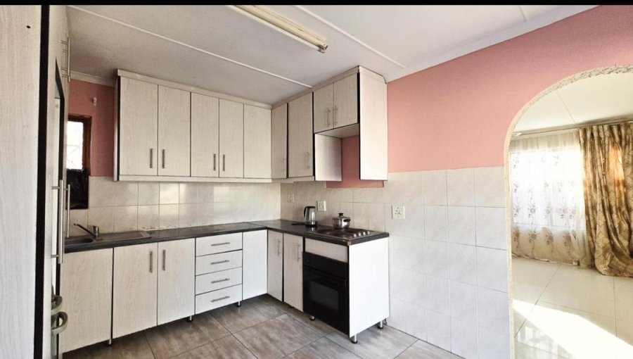 3 Bedroom Property for Sale in Amalinda Eastern Cape